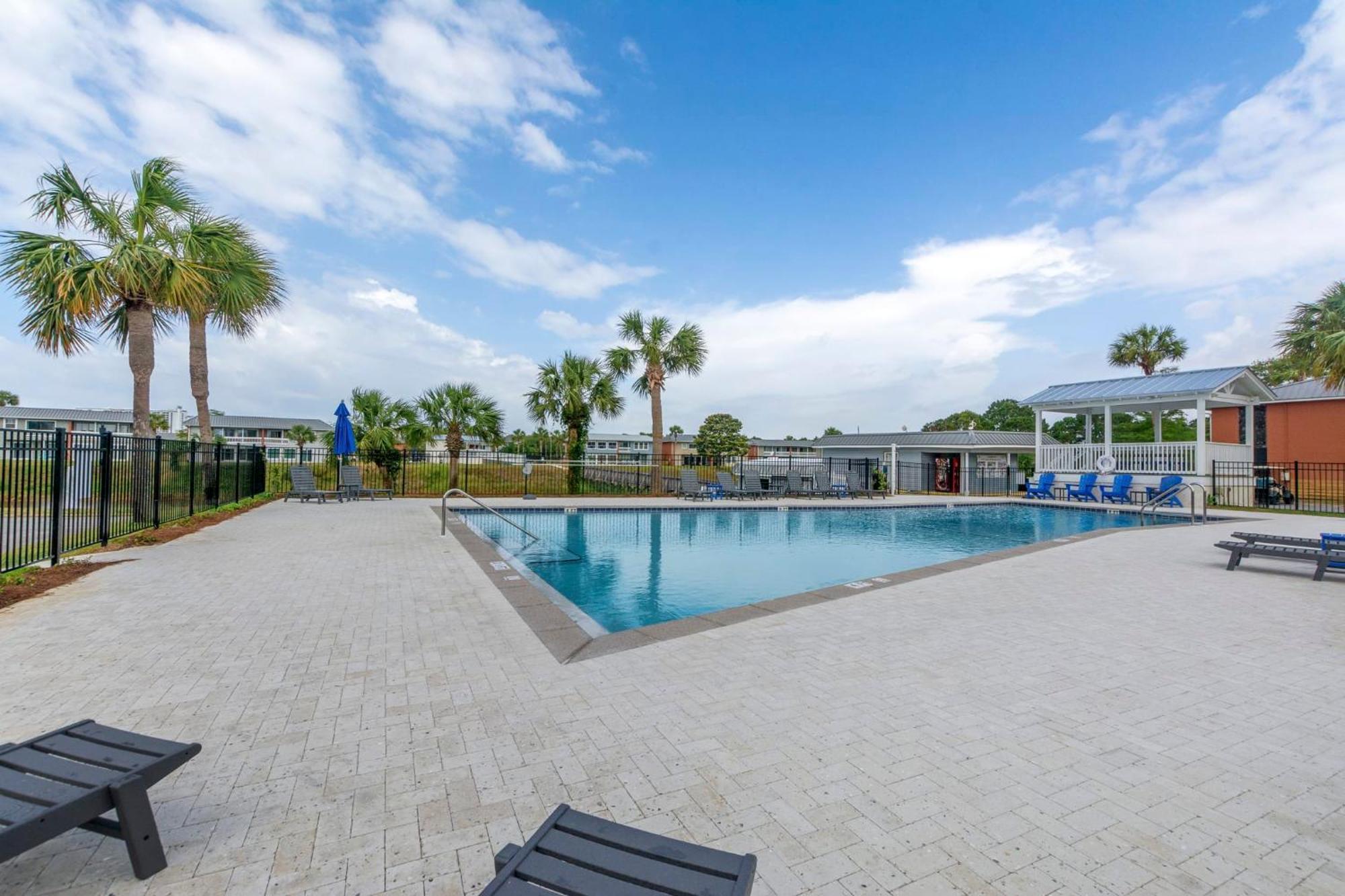 Eden Escape Lake View 3 Pools Pet Friendly Villa Destin Buitenkant foto